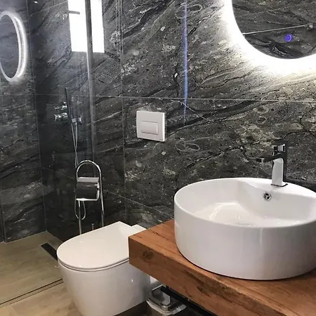 شقة فندقية Ruci 4*