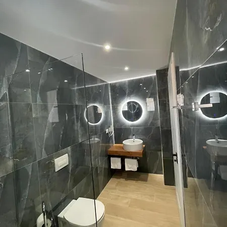 Aparthotel Ruci *