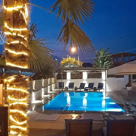 Ruci Aparthotel